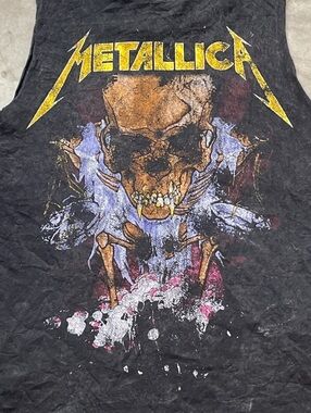 Metallica Preowned Large Cut Off Sleeve Tank Top T-shirt
